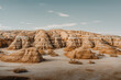 © Hofschulz & Schoppa - Felsen in der Bardenas Reales Naturpark Halbwüste in Spanien Navarra
