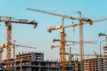 Construction process of high-rise buildings in the city