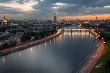 Wall Mural - Borodinsky bridge with illumination on Moskva river in evening in Moscow, Russia