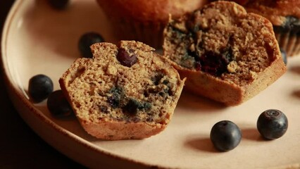 Poster - Close Up: Healthy Vegan Banana Blueberry Muffins