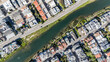 Photo aerial view of  river