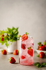 Wall Mural - Strawberry cocktail in a glass