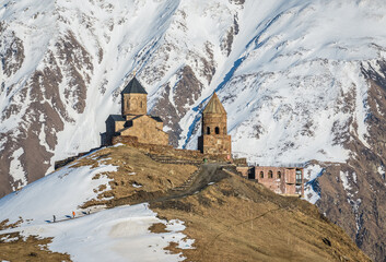 Canvas Print - Tsminda Sameba - Trinity Church in Gergeti village near Stepantsminda, Caucasus mountains, Georgia