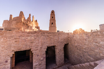 Wall Mural - Ancient Umar (Omar) mosque and Marid Castle in Dumat al Jandal, Saudi Arabia