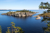 Fototapeta Storczyk - The coast of Lake Ladoga
