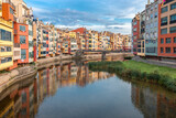 Fototapeta Miasto - The bridge over the Onyar river in Girona - Catalonia, Spain