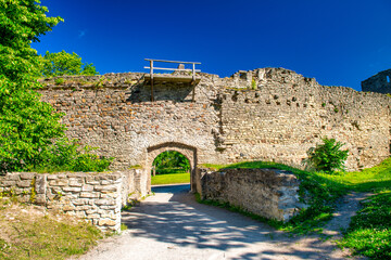 Canvas Print - Ruins of Haapsalu Episcopal Castle on a sunny summer day, Estonia