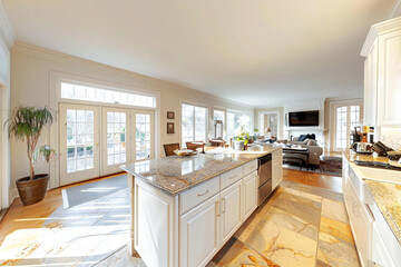 Wall Mural - open house virtual tour: real estate video walkthrough