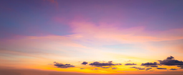 Wall Mural - Sunset Sky with Twilight in the Evening as the colors of Sunset Cloud Nature as Sky Backgrounds, Horizon scene