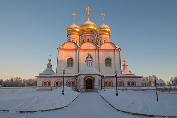 Wall Mural - Cathedral of the Iveron Icon of the Mother of God (former Assumption Cathedral) on a January evening. Iveron Valdai Monastery. Novgorod region, Russia