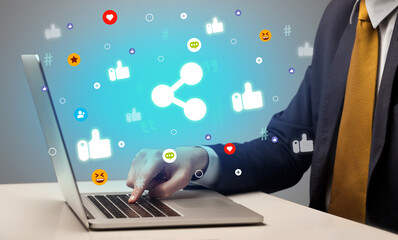 Poster - Hand surfing on the social media