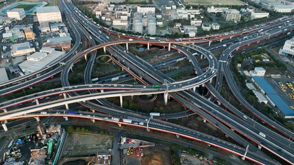 Poster - 高速道路のジャンクション　ドローン空撮