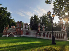 Tsaritsyno Palace, Moscow, Figural Bridge