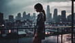 ragazza triste in piedi sotto la pioggia, panorama urbano sullo sfondo