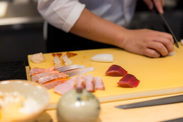 Canvas Print - Japanese chef make of sashimi rice bowl