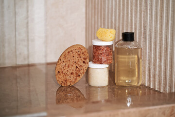 Composition of body gel, scrubbed and natural sponges.