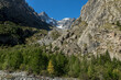 Paysage des Hautes Alpes , depuis les alpages de l' Alpe de villar d' Arène . Vue sur le Pic gaspard et le Pavé , France