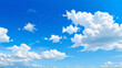 夏の空と入道雲のアニメ風イラスト