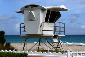 Wall Mural - Life Guard Station at the Atlantic in the Town Palm Beach, Florida