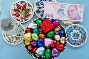 Holiday Allowance with Colored Candy and Chocolate (Bayram Harçlığı ile Renkli Çikolata ve Şekerler), Ramadan Kareem Concept Photo, Üsküdar Istanbul, Türkiye (Turkey)