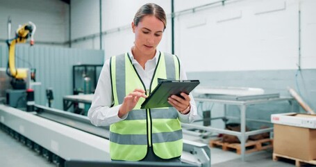 Leinwandbilder - Engineer, woman and thinking with tablet for construction, project management and planning with technology. Female person, architecture and and employee with connectivity, maintenance and inspection