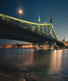 Fototapeta  - Famous Liberty bridge in Budapest, Hungary