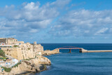 Fototapeta Uliczki - The ancient fort and St. Elmo's Bridge, Valletta, Malta