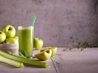 Wall Mural - green smoothie with apples and celery