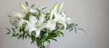 白いユリの美しい花束