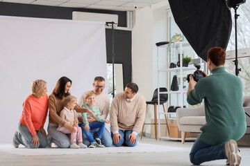 Canvas Print - Big family having photo shoot in studio