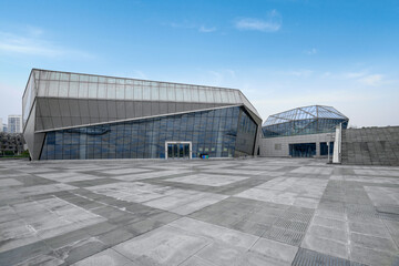 Leinwandbilder - The appearance of modern buildings in empty squares and science museums