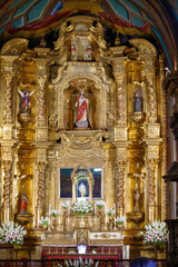 Wall Mural - interno chiesa antica  decorata 