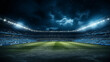 Stade de foot, grand spot de lumière, gazon, pelouse. Ciel nuageux. Football, match, sport. Pour conception et création graphique. 