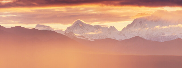 Canvas Print - Mountains in Alaska