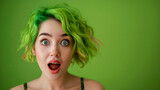 Fototapeta Do akwarium - Woman with shocked expression and green hair