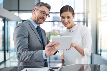 Aufkleber - Research, teamwork or business people on tablet for project report, conversation or discussion. Collaboration, manager or mature mentor in office planning with tech, woman or financial news online