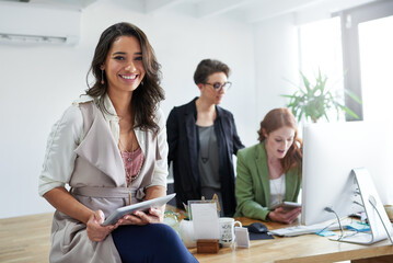 Canvas Print - Business, woman and portrait with tablet in office or smile for creative research, schedule and planning. Entrepreneur, employee and online article for project, communication and web search on table