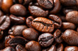 Primo piano di chicchi di caffè tostato, icona del caffè espresso italiano 