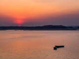 Fototapeta  - Scenic sunset view from Sathanur Dam which forms the Sathanur reservoir. Sathanur Dam is one of the major dams in Tamil Nadu constructed across the Thenpennai River.