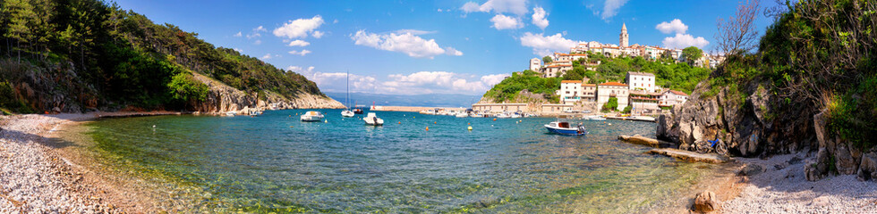 Wall Mural - Panorama of the idyllic coastline and town of Vrbnik Town , Krk Island, Croatia