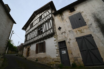 Charroux (Vienne)