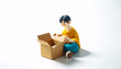 © CHOI POO - person carrying boxes