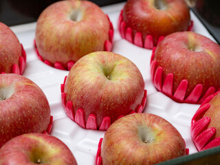 Sticker - apples in a box	