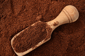 Sticker - Ground coffee and wooden scoop