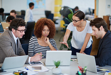 Leinwandbilder - Laptop, global company and collaboration in workspace for strategy, content and project management. Teamwork, men and women in office for workforce, partnership and creative business meeting