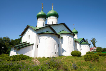 Wall Mural - The medieval church of the Epiphany of the Lord from Zapskovye (1495) close-up on a sunny July day. Pskov, Russia