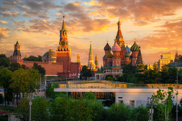 Wall Mural - spasskaya tower, moscow kremlin, saint basil's cathedral in moscow, russia. architecture and landmar