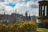 Fototapeta Młodzieżowe - Vista del skyline de Edimburgo desde Calton Hill.