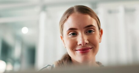 Aufkleber - Student, remote work and woman with laptop in home for research, studying and elearning for online project. Education, university and person on computer for college, internet course and website