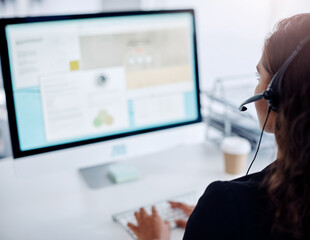 Aufkleber - woman, consultant and call center with headphones for online advice, tech support or customer servic